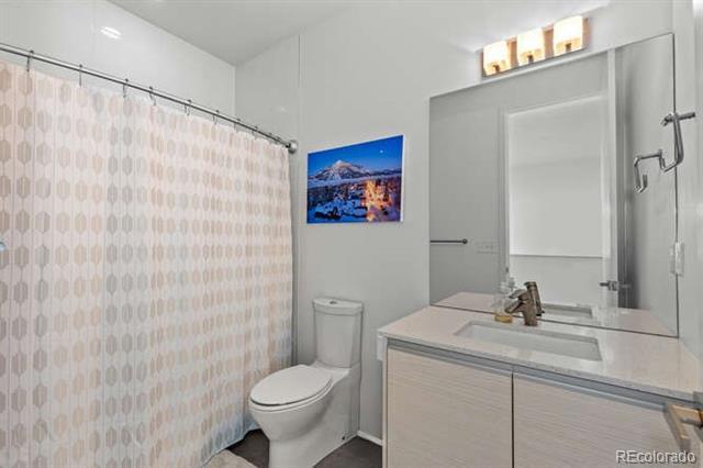 Building Photo - 1711 King St