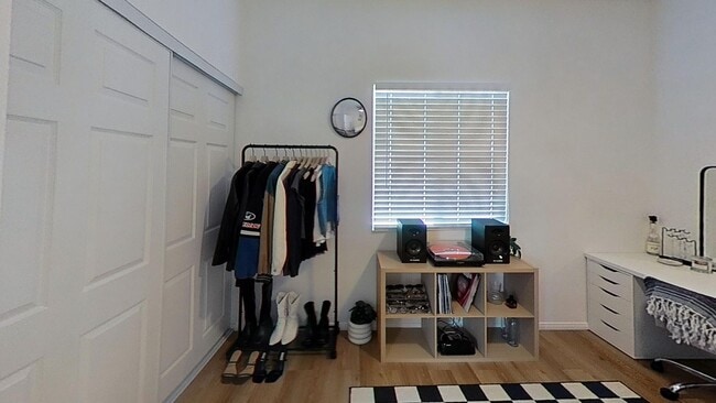 Building Photo - 5123 Tipton St