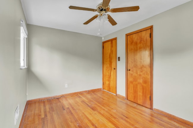 Building Photo - 5830 Saltsburg Rd