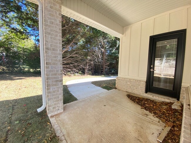 Building Photo - 2021 N Penelope Ln