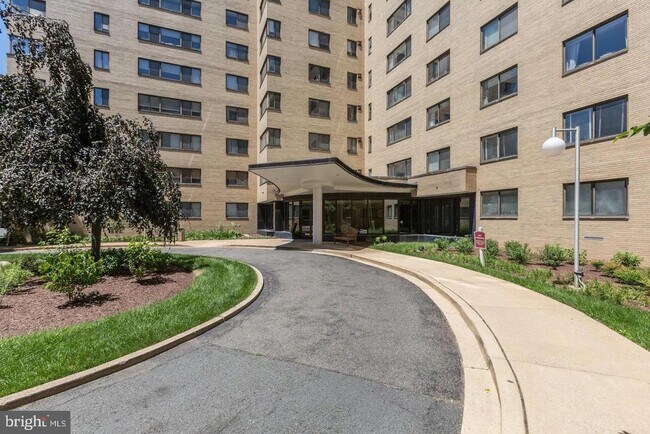 Primary Photo - 3701 Connecticut Ave NW