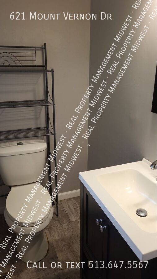 Building Photo - 621 Mt Vernon Dr