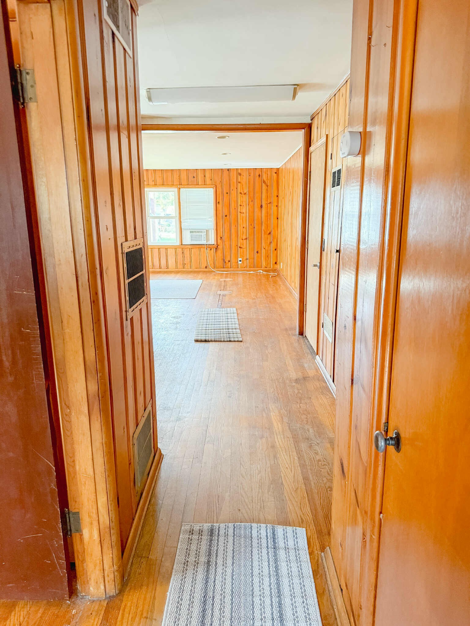 Building Photo - 1120 Metropolis St