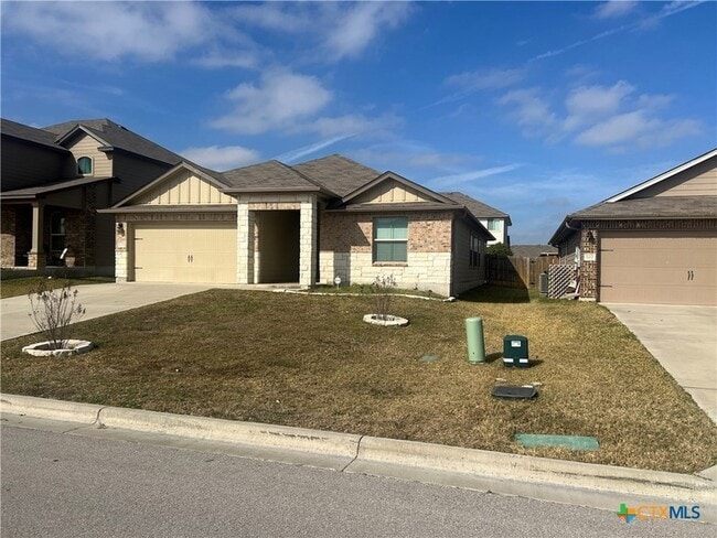 Building Photo - 104 Green Jay Dr