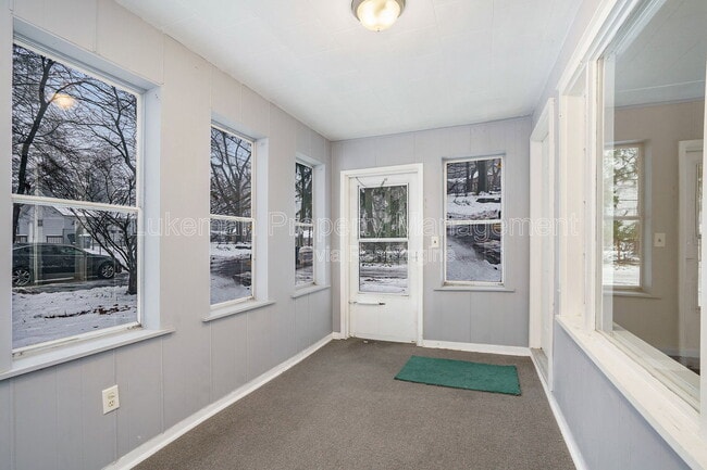 Building Photo - 2021 Academy St