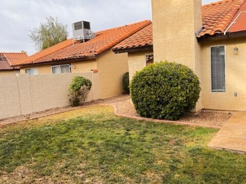Building Photo - 1043 S Rose