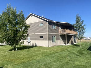 Primary Photo - 171 Talon Way
