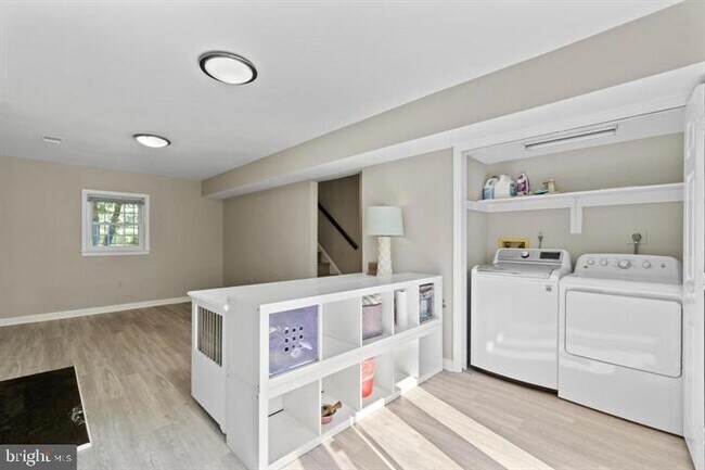 Building Photo - 7007 Dunningham Pl