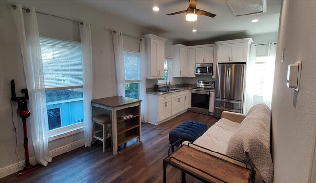 Building Photo - 4735 1st Ave N