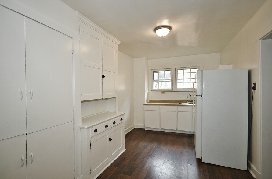 Building Photo - 1718 Montier St