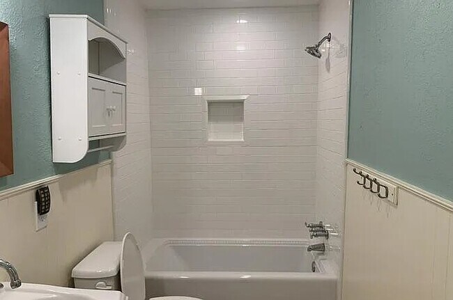 Building Photo - 6318 Leaf Arbor Dr