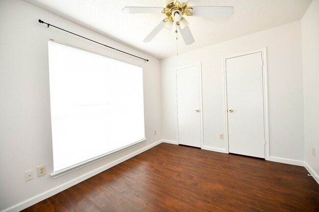 Building Photo - 13114 Careywood Dr
