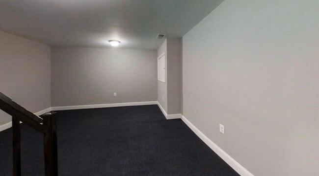 Building Photo - 3 bedroom opportunity area