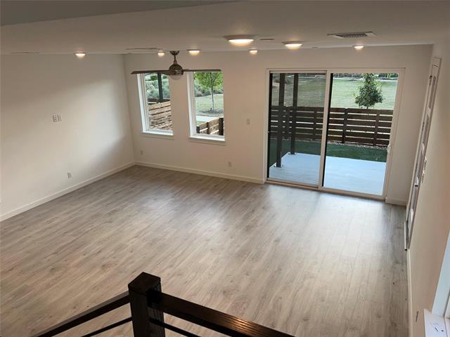 Building Photo - 870 Cavitt Ct