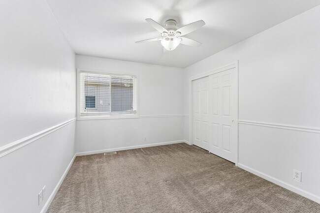 Building Photo - 4 Bedroom Elkhorn Ranch!