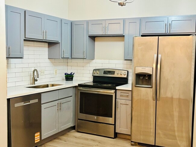 Building Photo - 2403 Chimneystone Cir