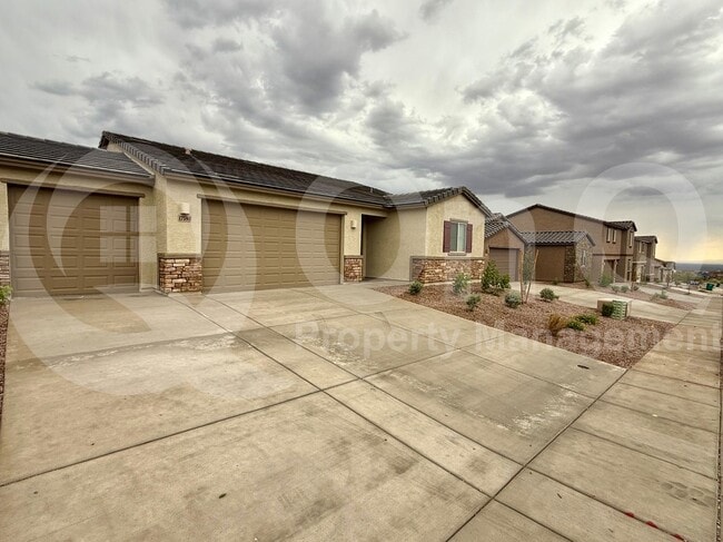 Building Photo - 17590 S Ironwood Bend Dr