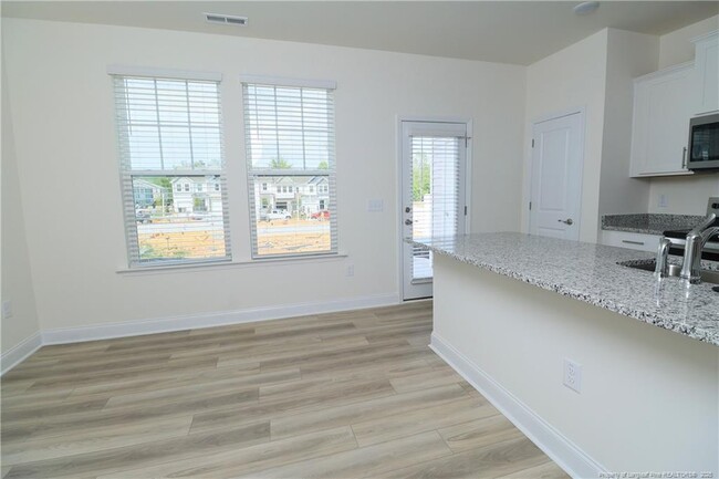 Building Photo - 45 Lavender Ln