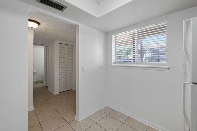 Building Photo - 6312 Newtown Cir