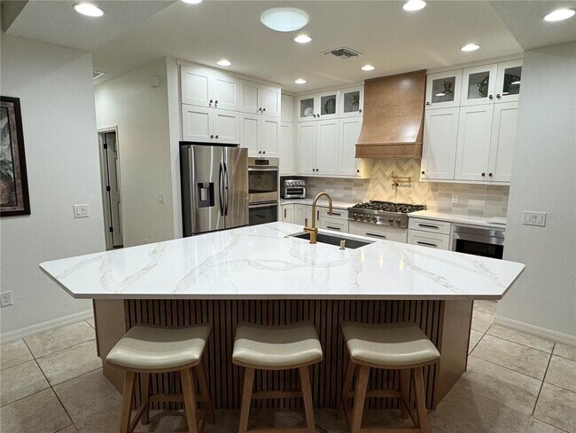 Building Photo - 6310 Anise Dr