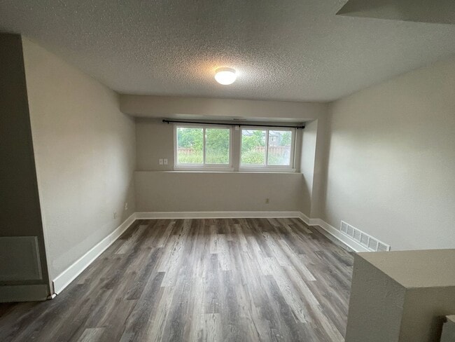 Building Photo - Move-In Ready Highlands Ranch Gem – Recently Updated 3 Bed/3 Bath