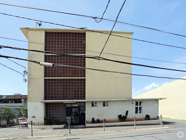 Building Photo - 955 Akepo Ln