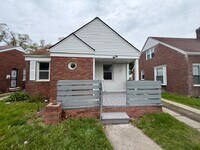 Building Photo - 2 Bedroom 1 Bath House For Lease