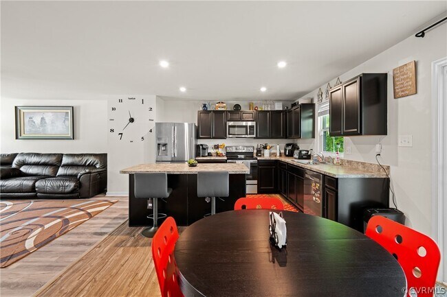 Building Photo - 21012 Baileys Grove Dr