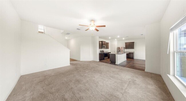 Building Photo - 18524 Speculator Ln