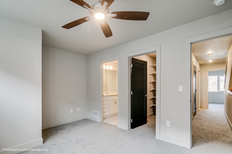 Building Photo - 1559 King St