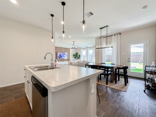 Building Photo - 21527 Violet Rdg Rd