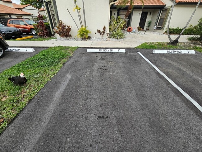 Building Photo - 15075 SW 49th Ln