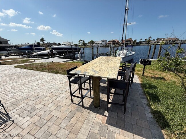 Building Photo - 1726 Bikini Ct