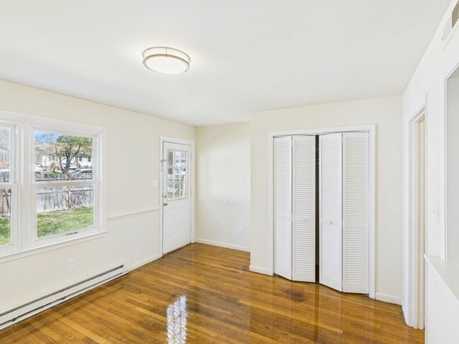 Building Photo - 5500 Stella Rd