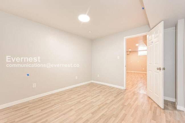 Building Photo - 1561 S Zuni St