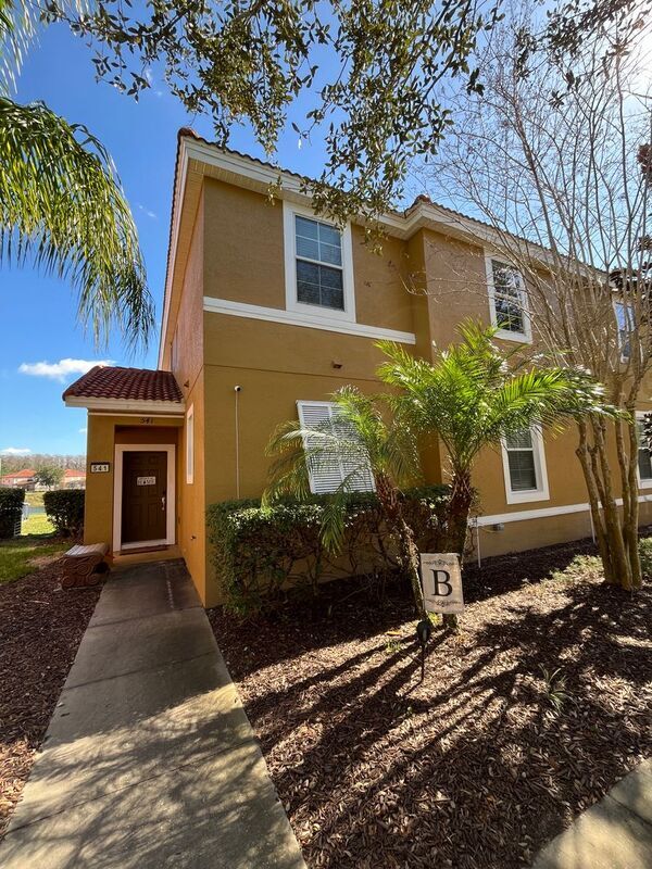 Primary Photo - 541 Las Fuentes Dr