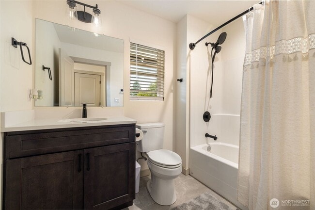 Building Photo - Brand new 4bed 2.5bath Home.
