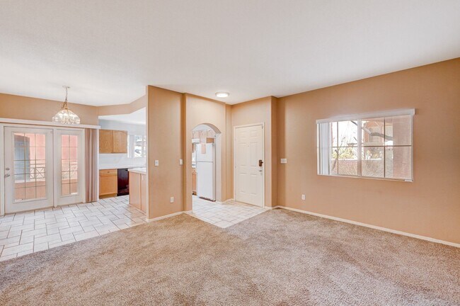 Building Photo - Beautifully Designed 2 Bedroom Condo in North Summerlin!