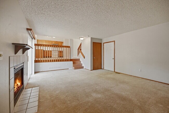 Building Photo - $2,995.95 | 4 Bed, 2 Bath Single Family Westminster Home – Central A/C and heating, In Unit Washe...