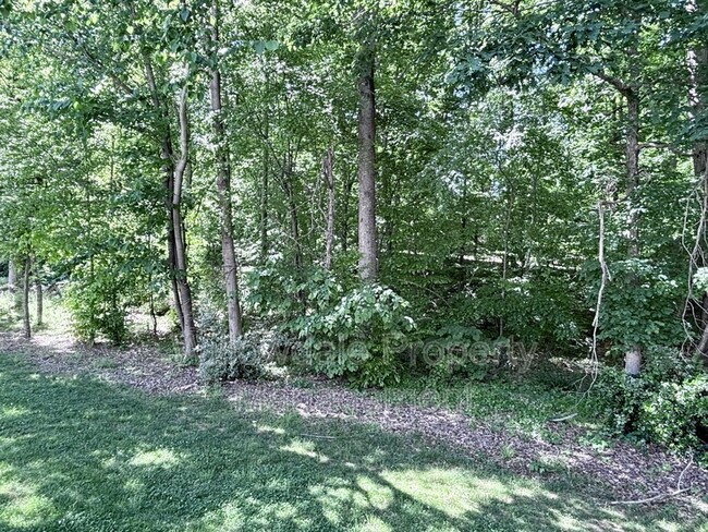 Building Photo - 138 Grande Meadow Way