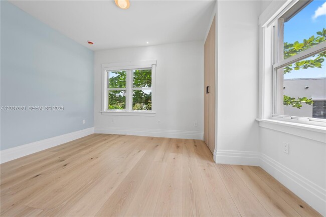 Building Photo - 178 NE 45th St