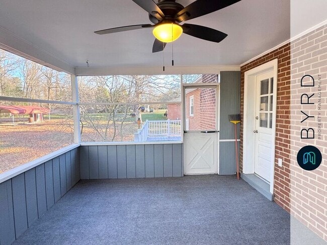 Building Photo - 5000 Jessup Rd