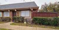 Building Photo - 2709 Stonehaven Ct