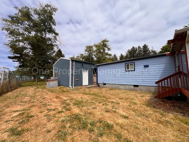 Building Photo - 24403 Gile Pl