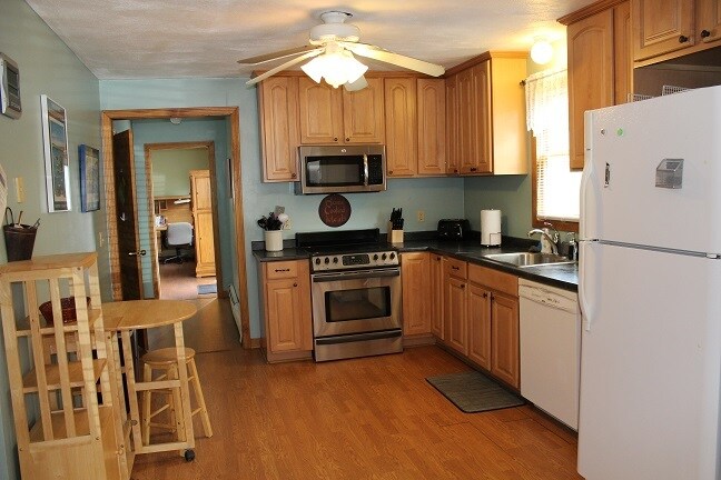 Building Photo - 14 Aroostook Trl
