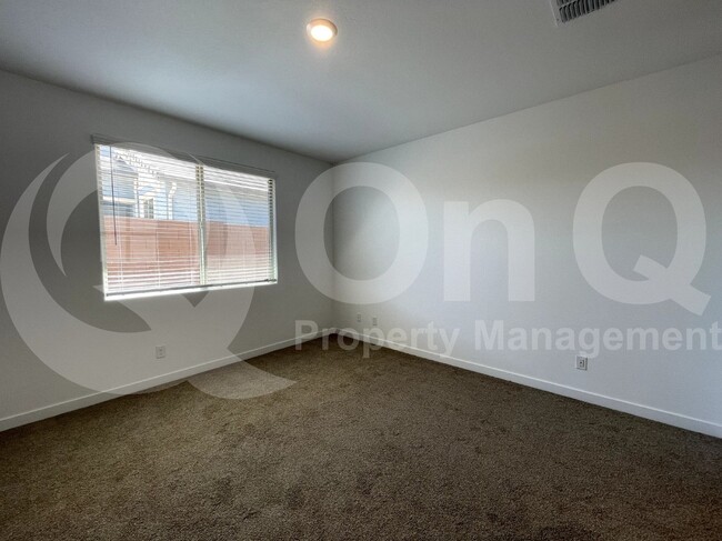 Building Photo - 5945 N 89th Dr