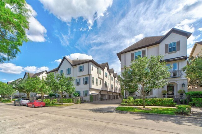 Building Photo - 4031 Bellefontaine St