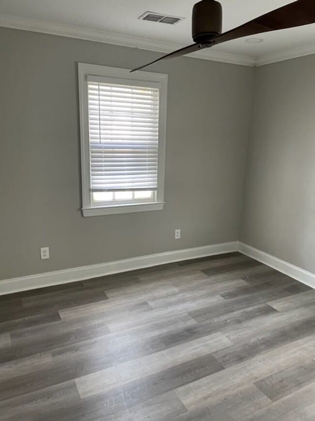 Building Photo - Charming 2BR Home Near Downtown Auburn & Auburn University