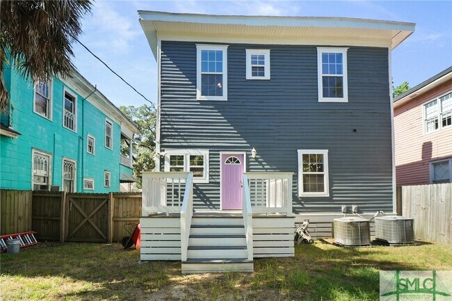 Building Photo - 608 W 37th St