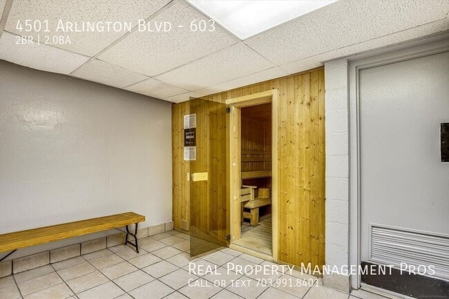 Building Photo - 4501 Arlington Blvd